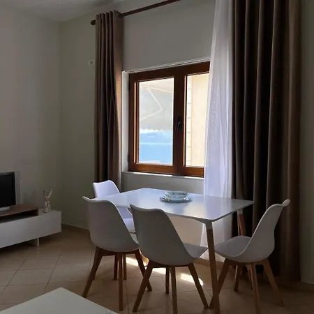 Sela * Sarande